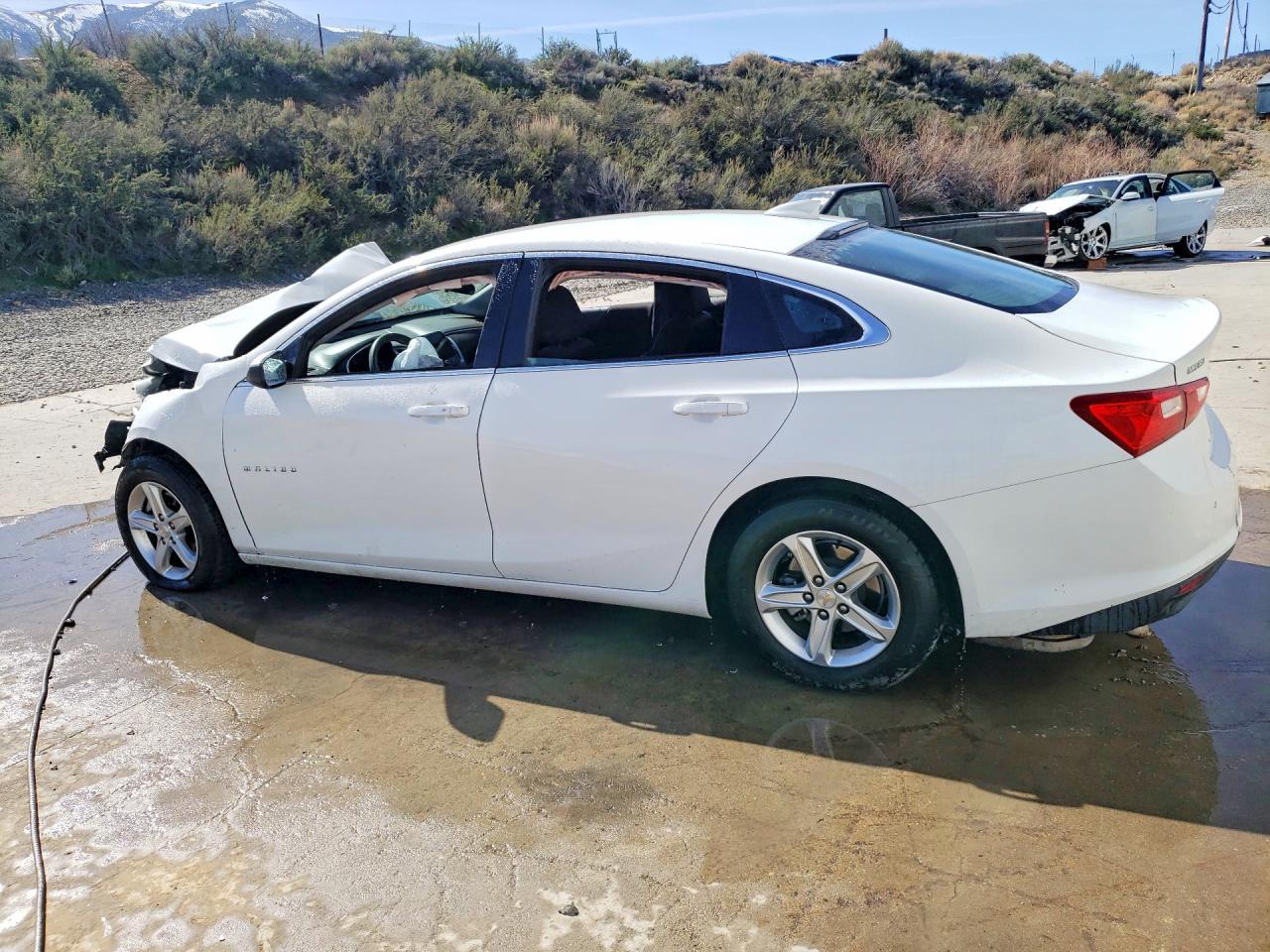 2024 Chevrolet Malibu Lt - Фото 2