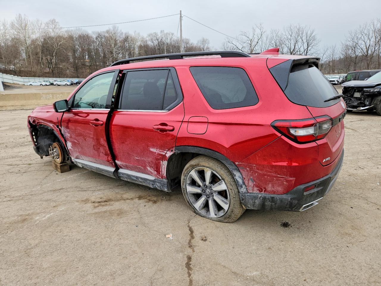 2023 Honda Pilot Touring - Фото 2