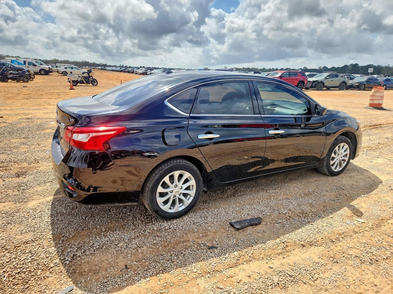 2019 Nissan Sentra Sv - Фото 3