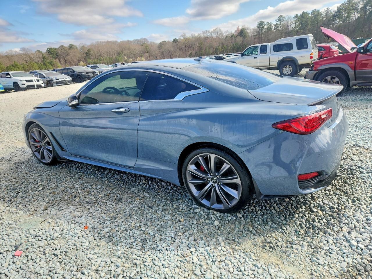 2022 Infiniti Q60 Red Sport 400 - Image 2