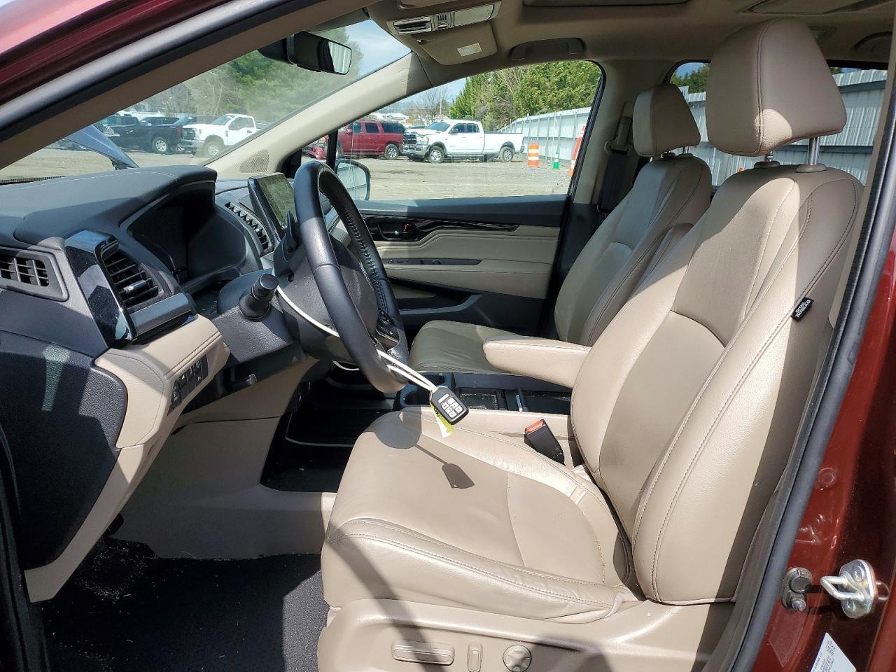 2021 Honda Odyssey Touring - Фото 7