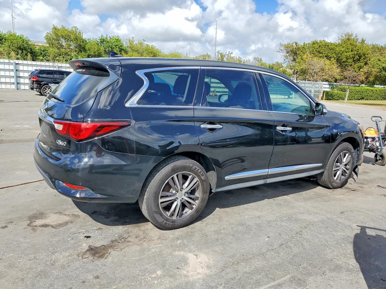 2017 Infiniti Qx60 Base - Фото 3