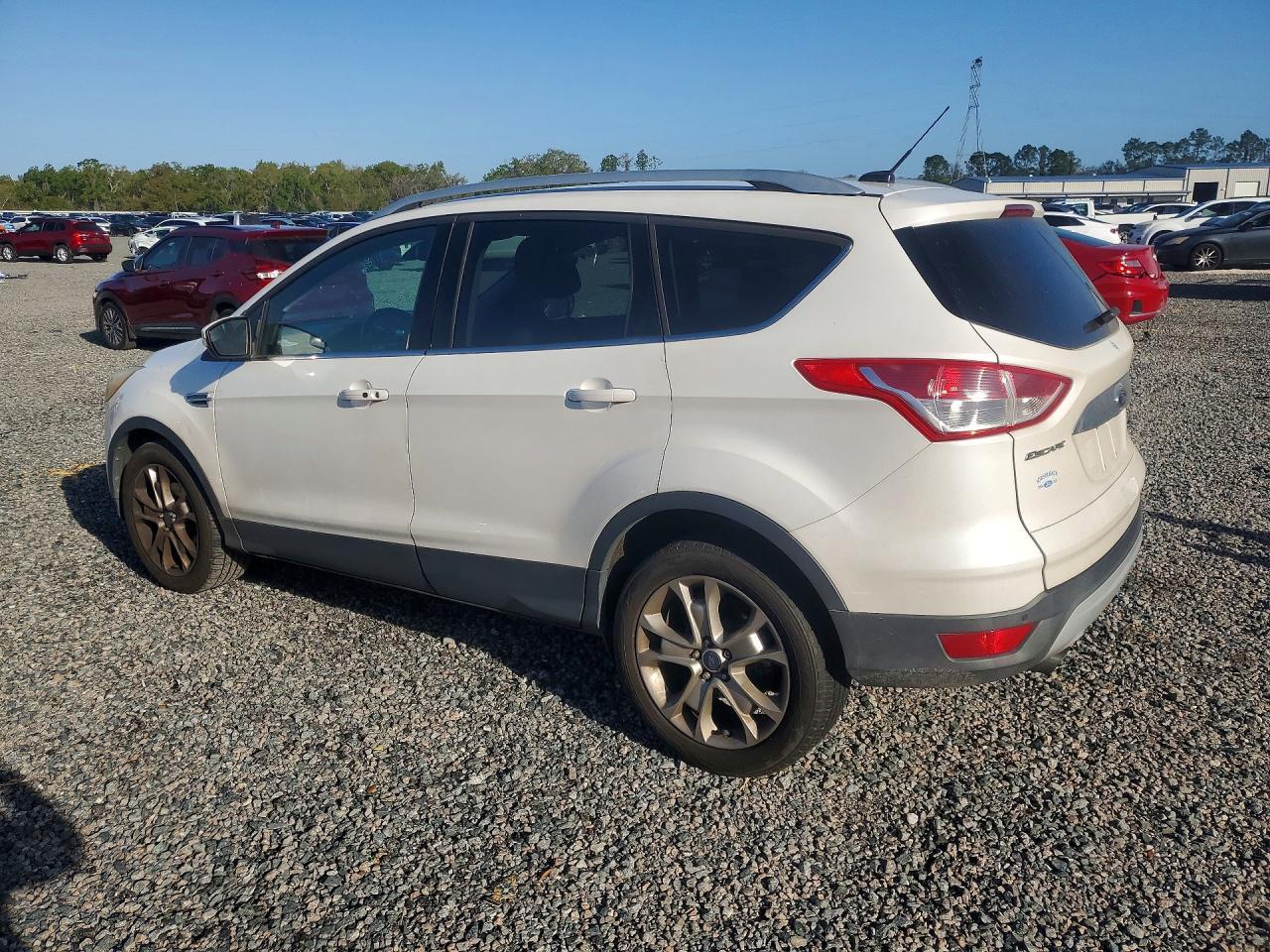 2015 Ford Escape Titanium - Фото 2