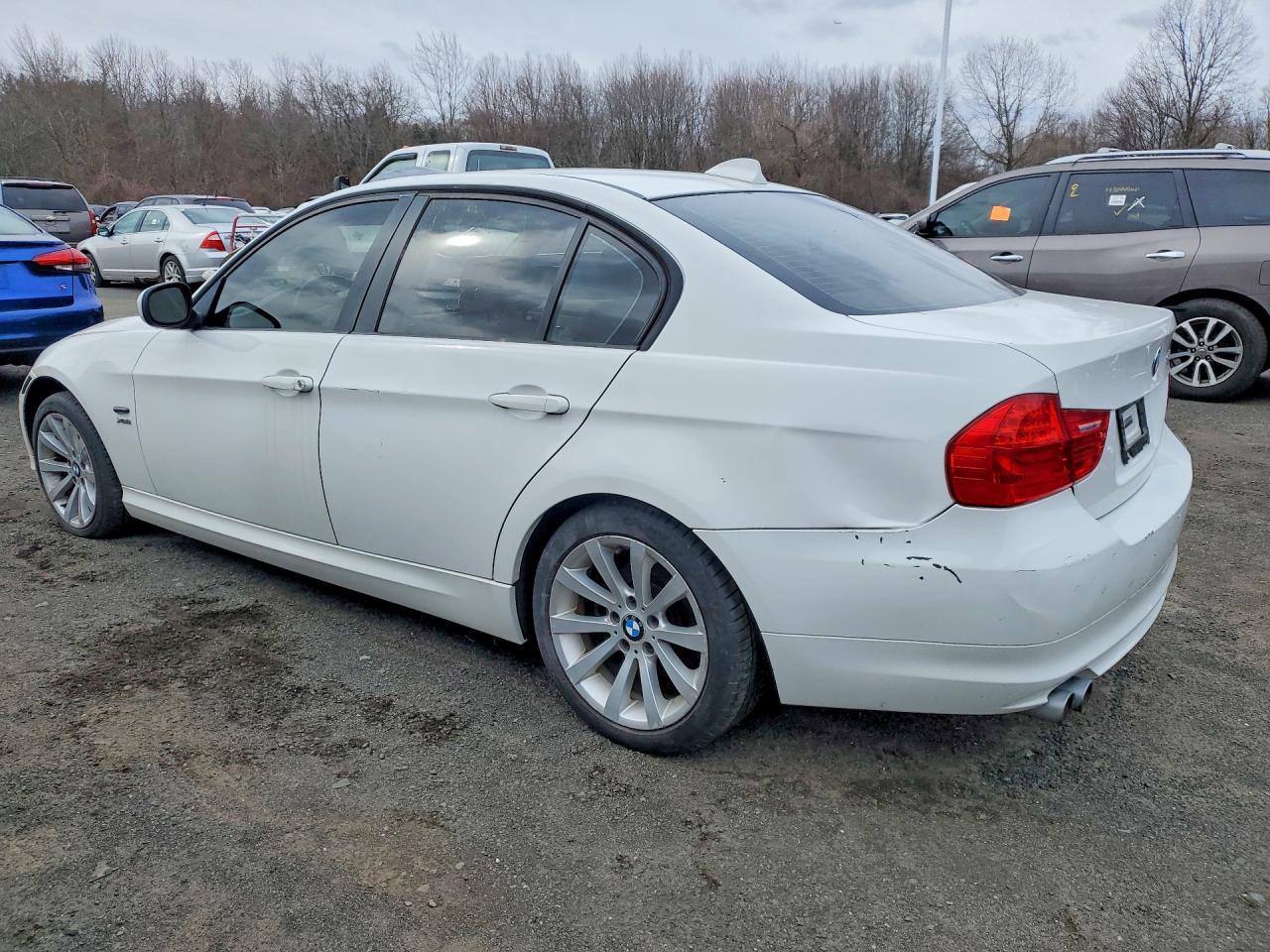 2011 BMW 328 Xi Sulev - Фото 2