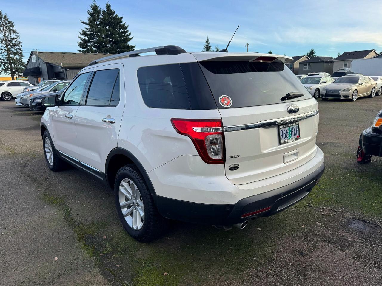 2013 Ford Explorer Xlt - Image 3
