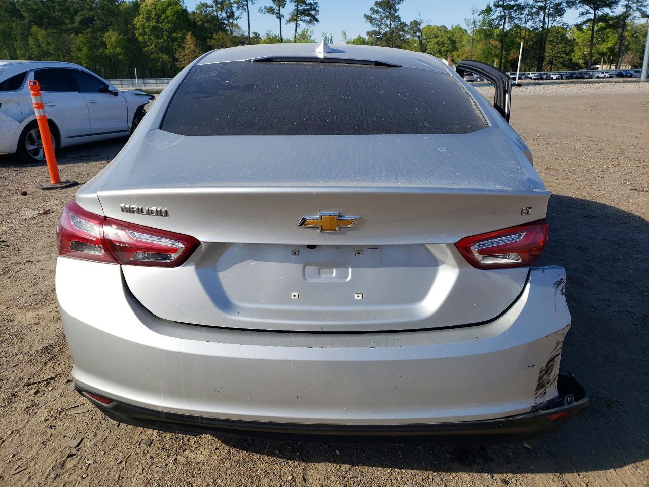 2022 Chevrolet Malibu Lt - Фото 6