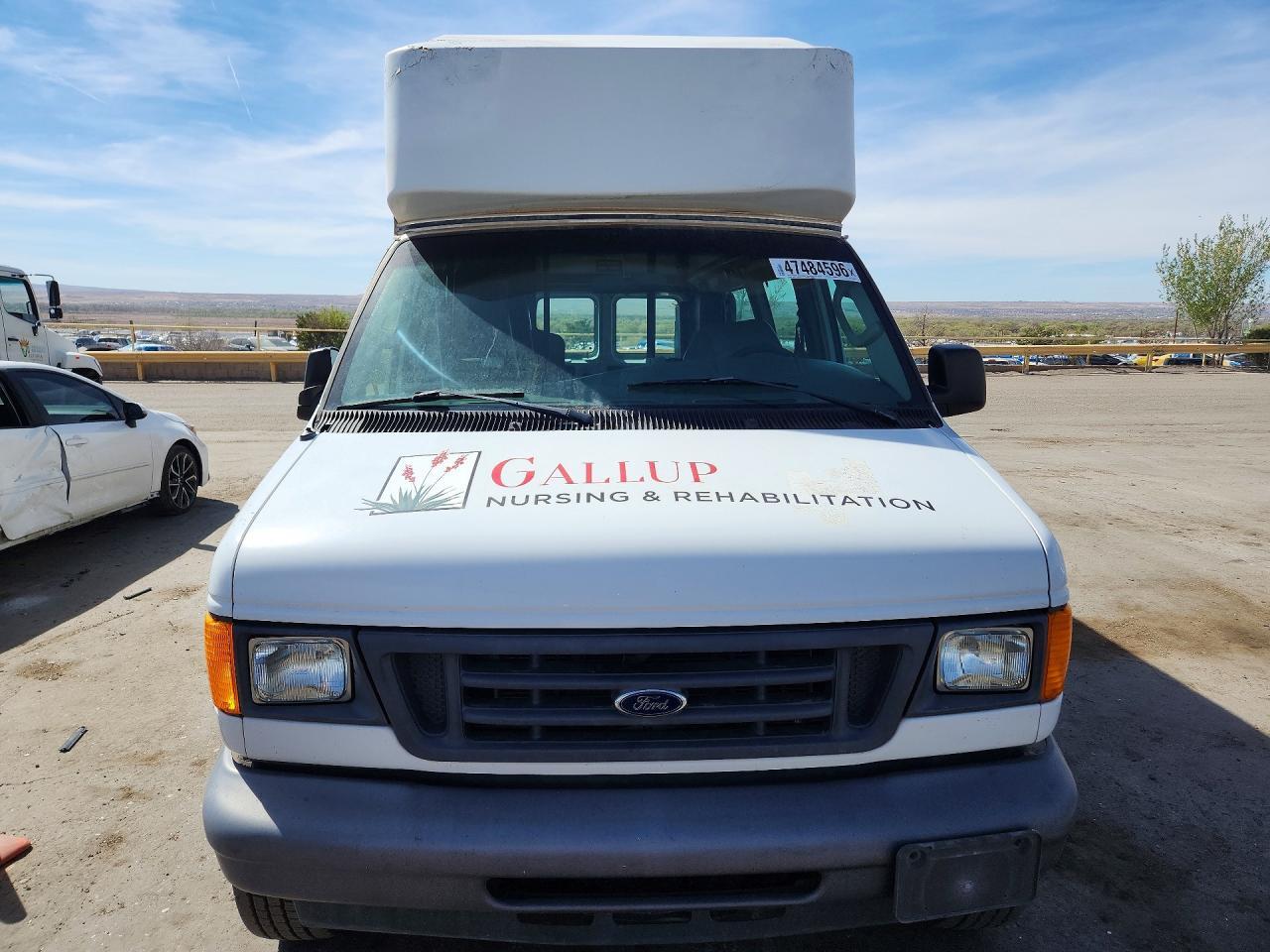 2006 Ford Econoline E350 Super Duty Van - Фото 5