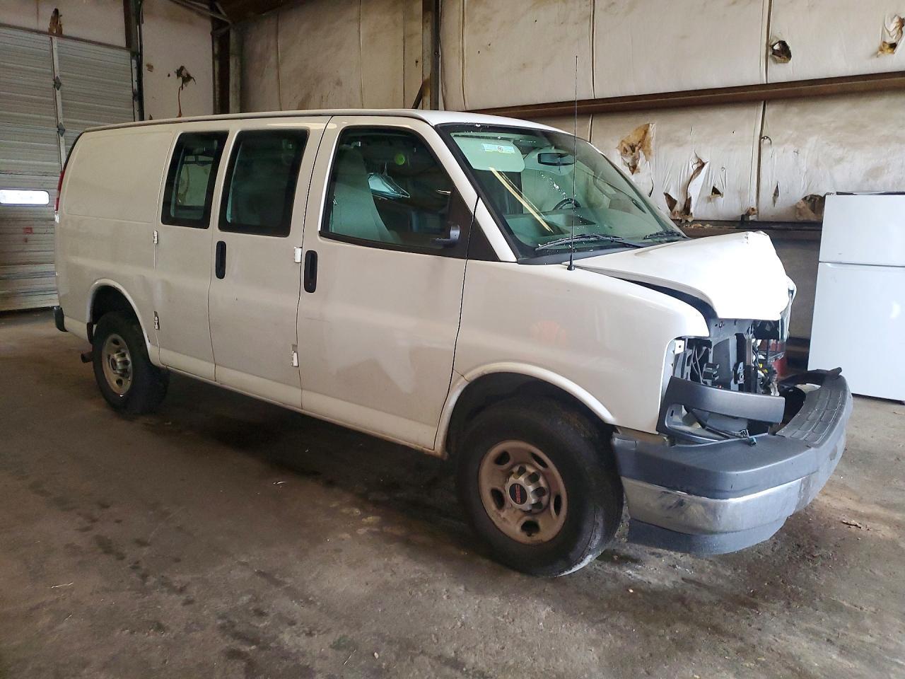 2017 GMC Savana G2500 - Image 4