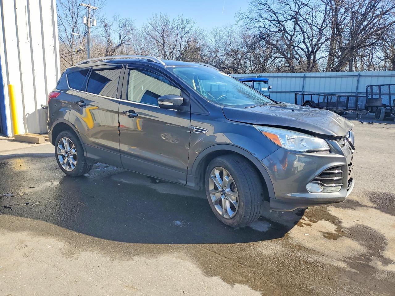 2016 Ford Escape Titanium - Image 4