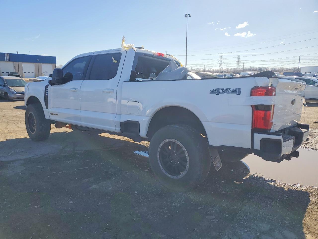 2024 Ford F250 Super Duty - Фото 2