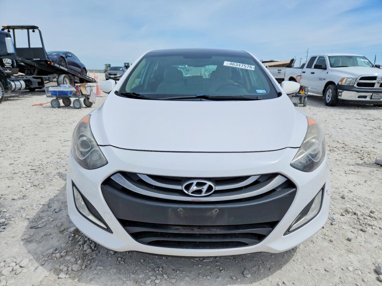 2014 Hyundai Elantra - Image 5
