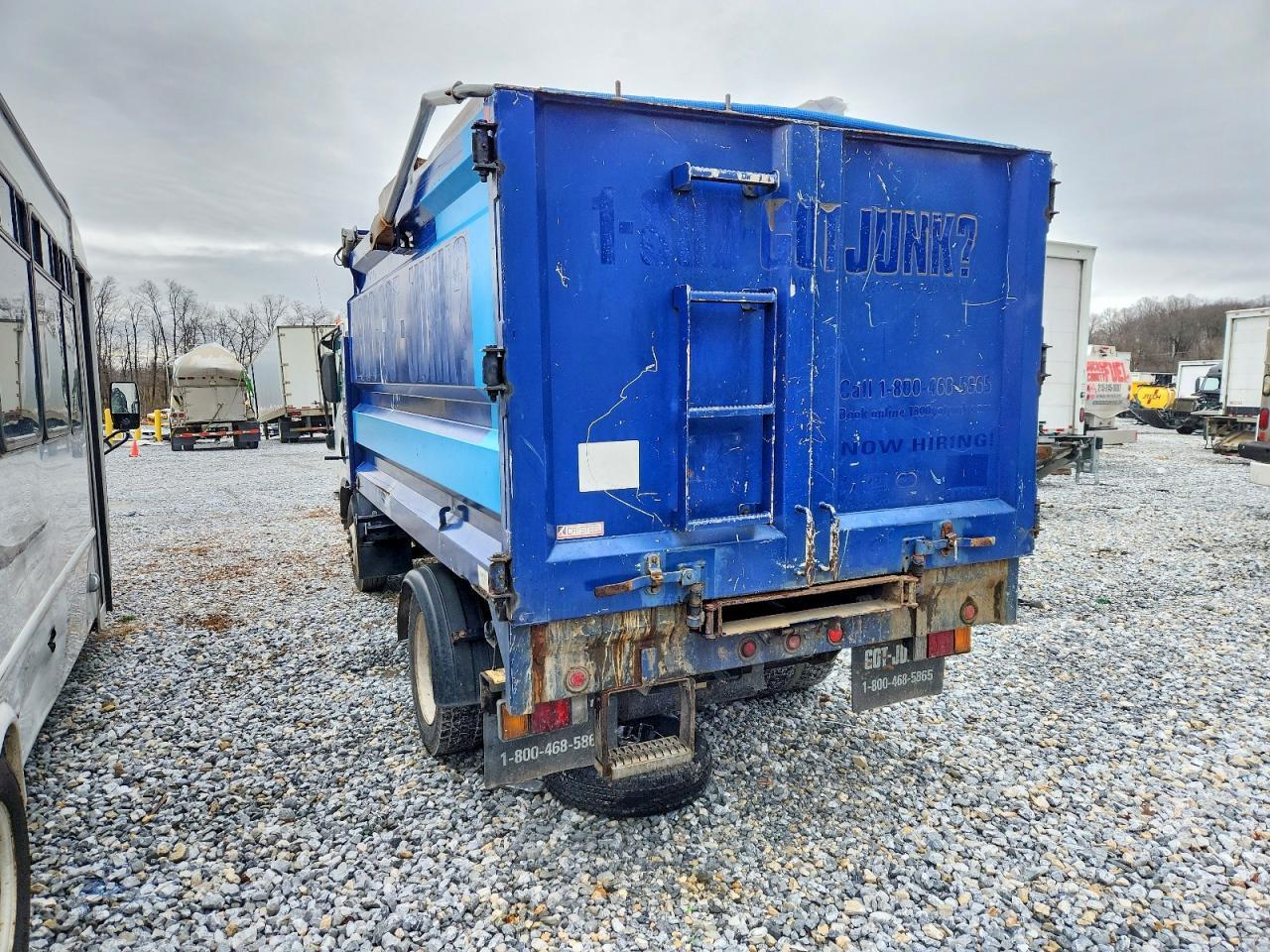 2016 Isuzu Npr Hd Dump Truck - Фото 3