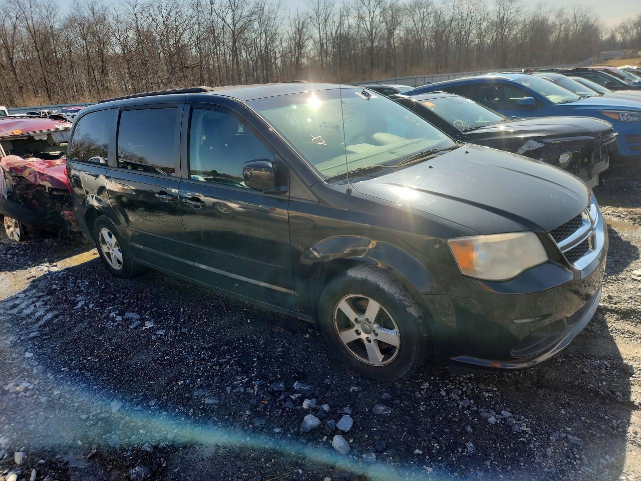 2012 Dodge Grand Caravan Sxt - Image 4