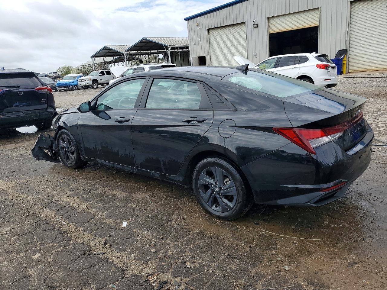 2023 Hyundai Elantra Sel - Фото 2