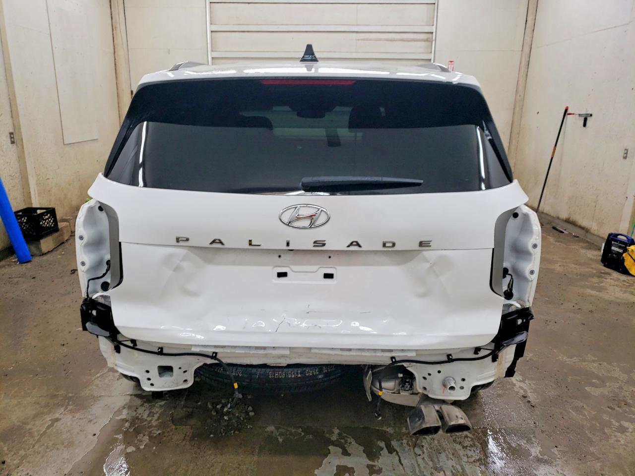 2022 Hyundai Palisade Limited - Image 6