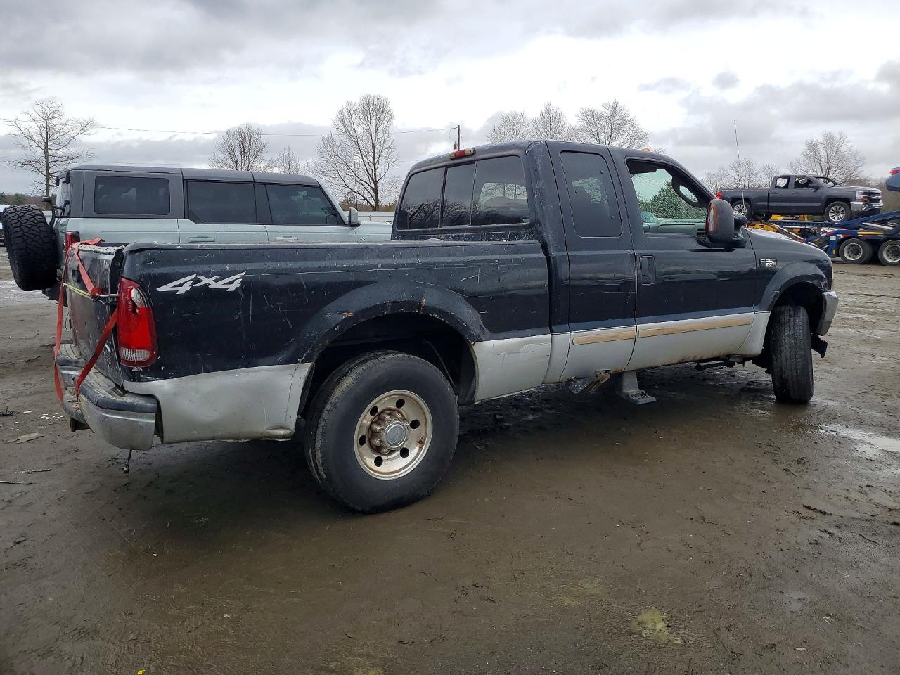 2004 Ford F250 Super Duty - Фото 3