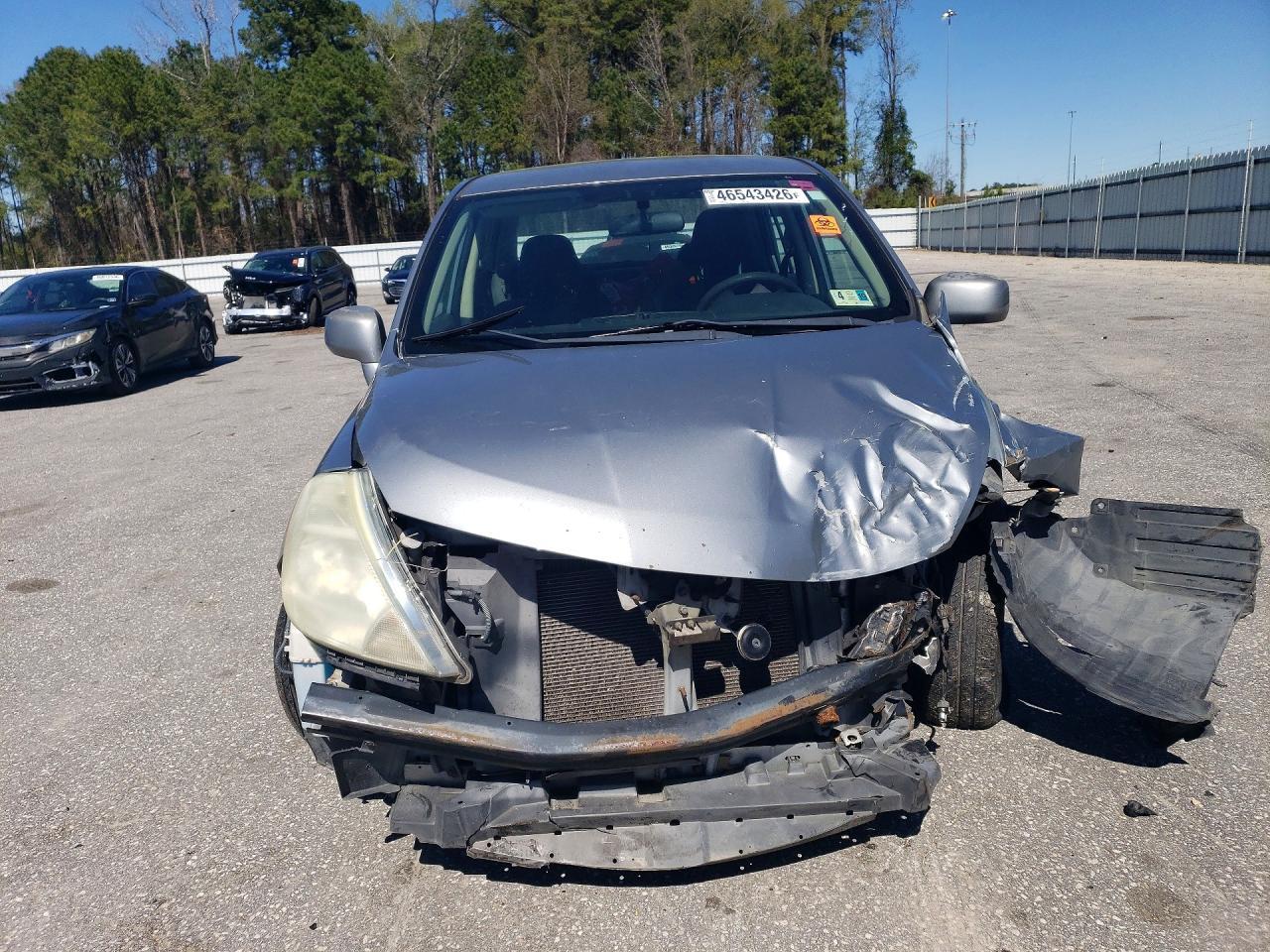 2009 Nissan Versa 1.8 S - Image 5