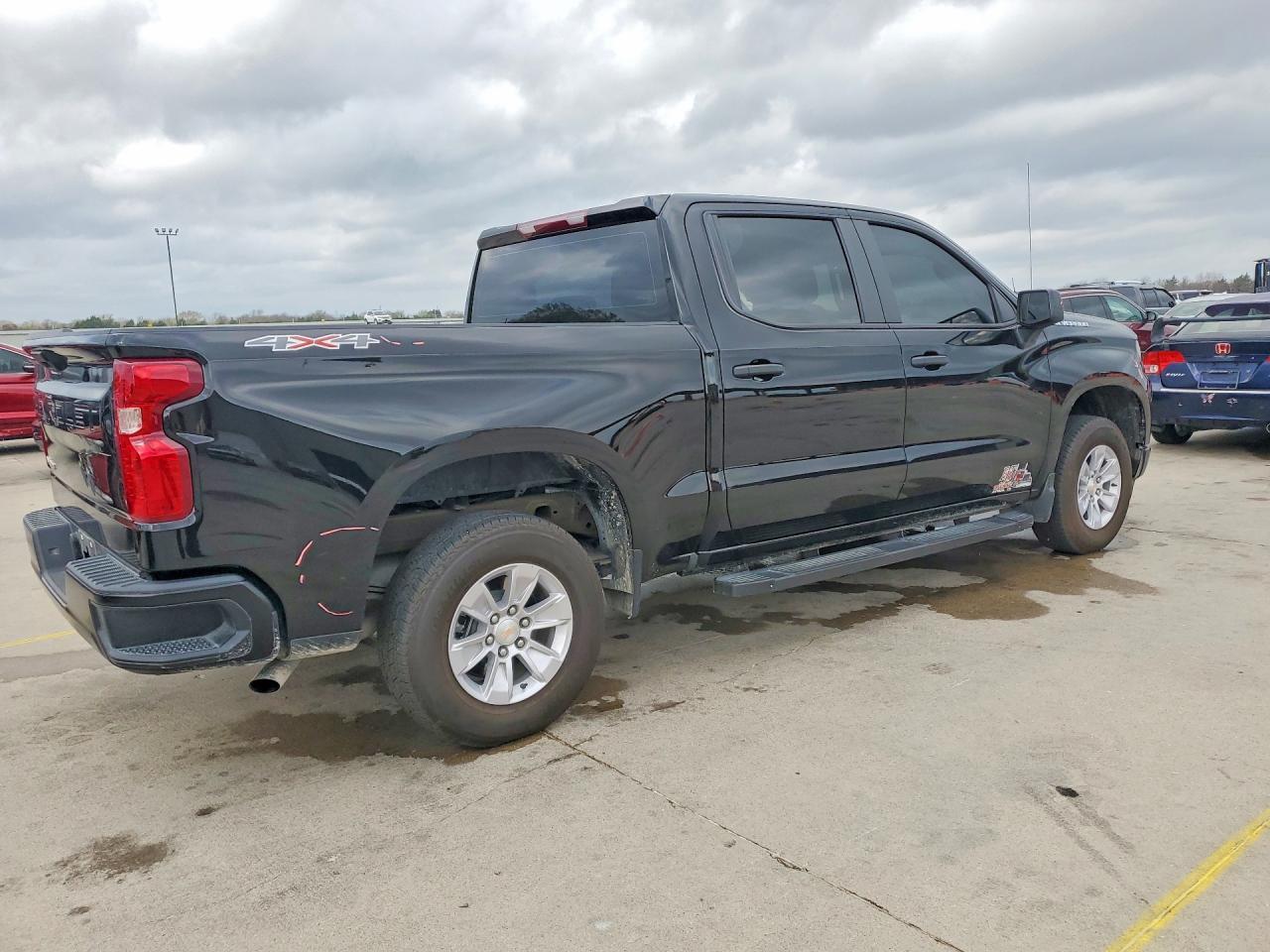 2025 Chevrolet Silverado K1500 - Image 3