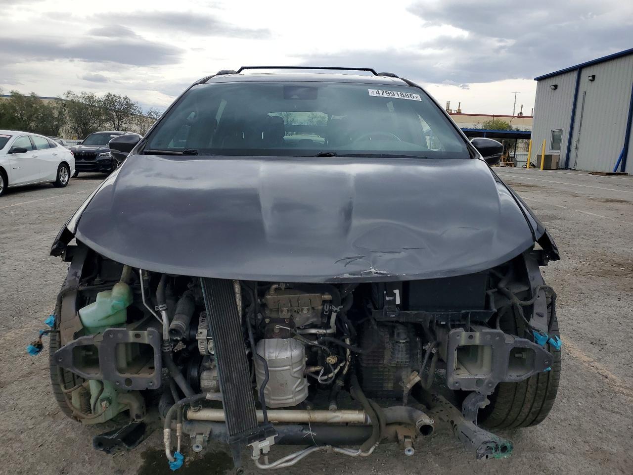 2018 Chrysler Pacifica Limited - Фото 5