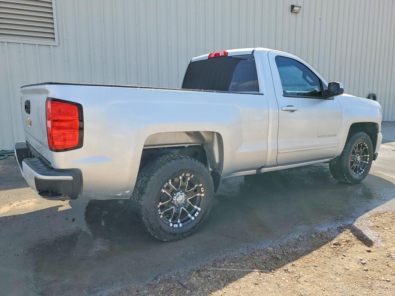 2018 Chevrolet Silverado C1500 Lt - Фото 3