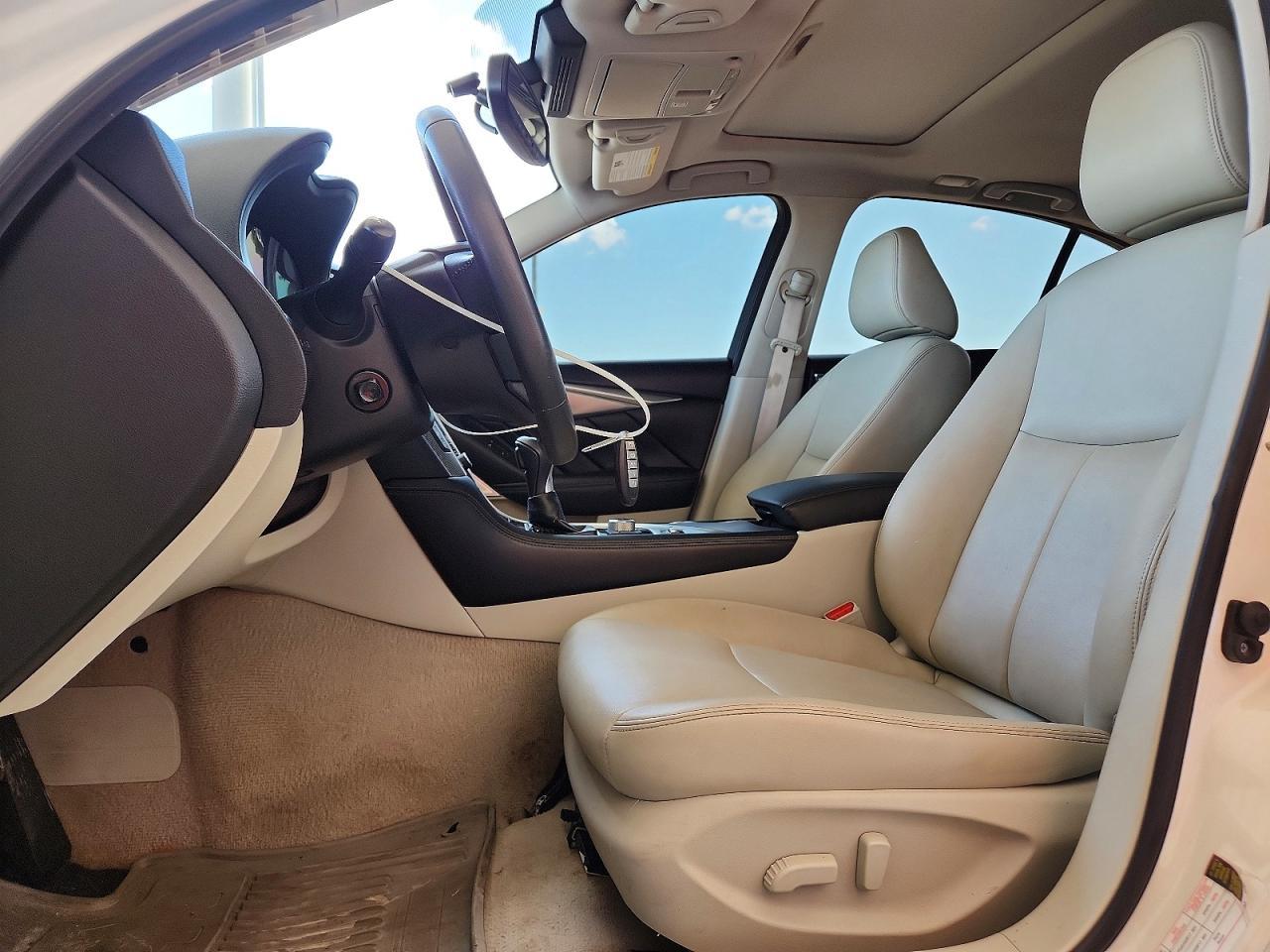 2017 Infiniti Q50 3.0T Premium - Image 7