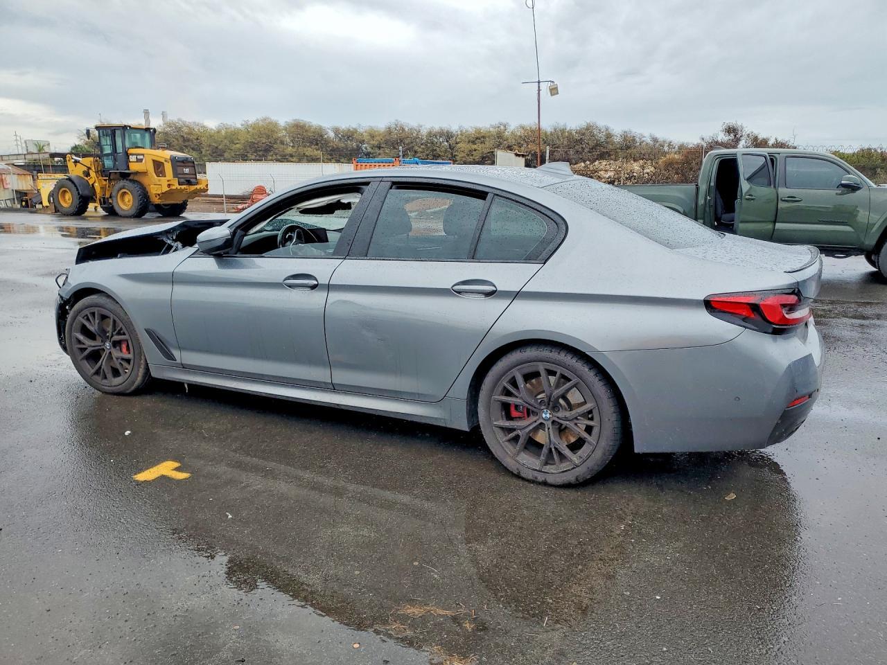 2023 BMW 530 I - Фото 2