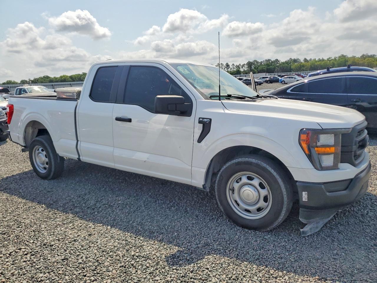 2023 Ford F150 Super Cab - Фото 4