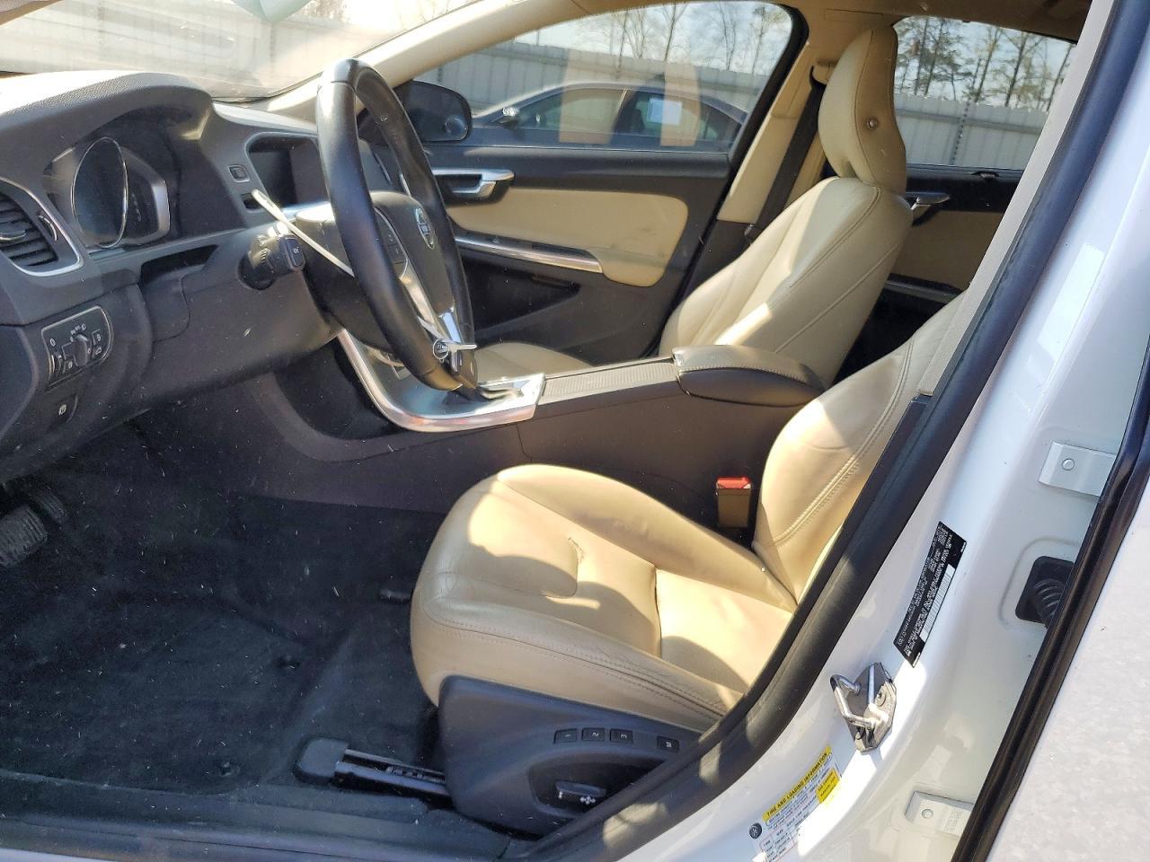 2017 Volvo S60 Premier - Фото 7