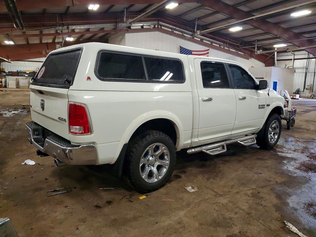 2018 Ram 1500 Laramie - Фото 3