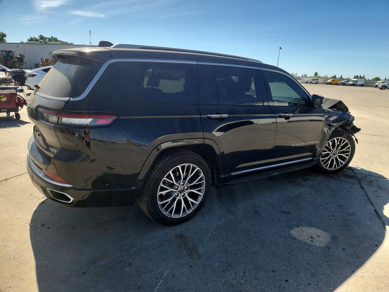 2021 Jeep Cherokee - Фото 3
