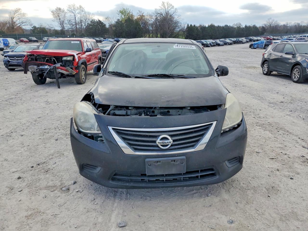 2014 Nissan Versa 1.6 S - Фото 5