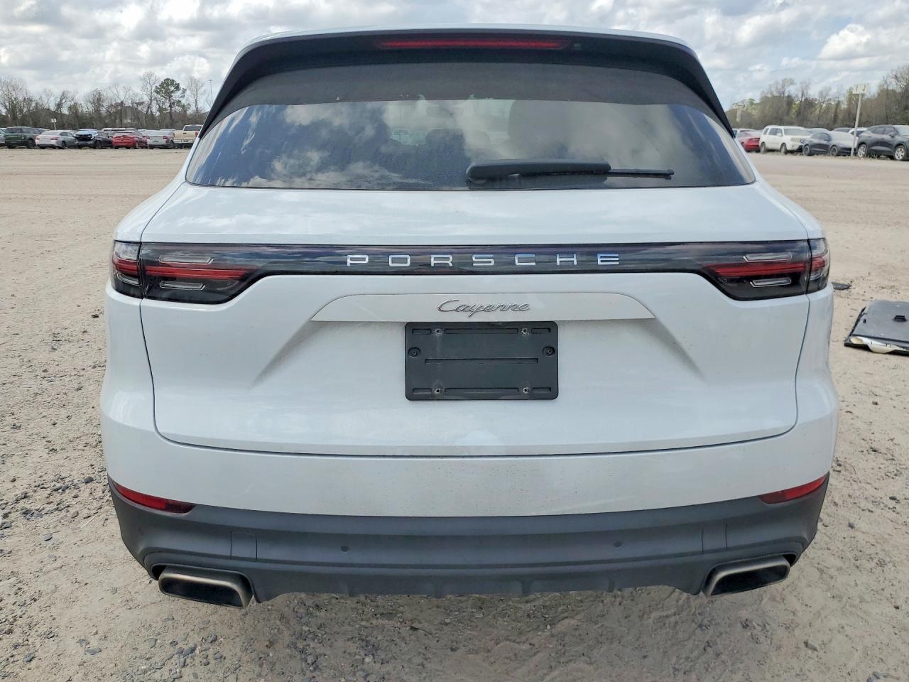 2023 Porsche Cayenne Base - Image 6