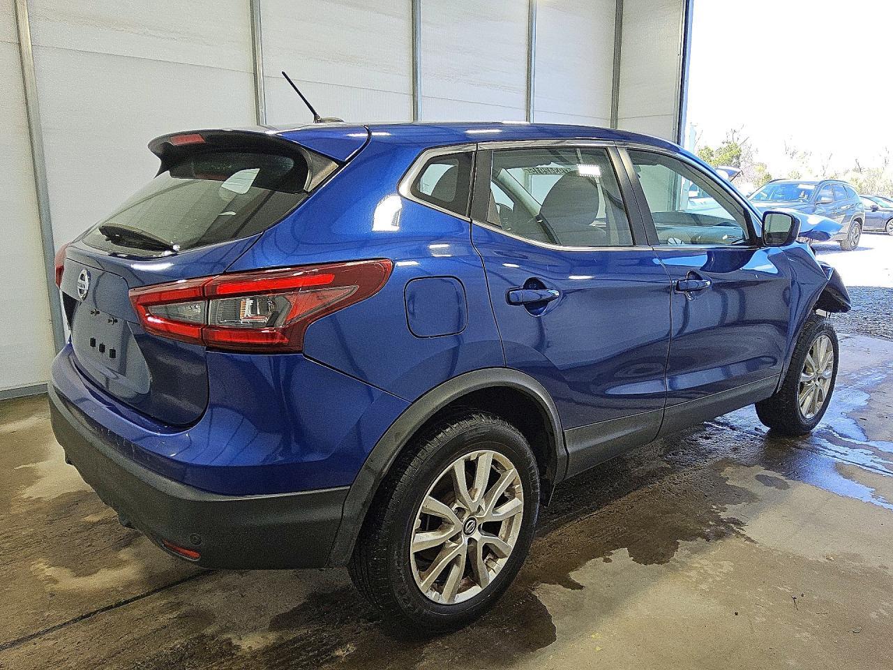 2021 Nissan Rogue Sport S - Image 3