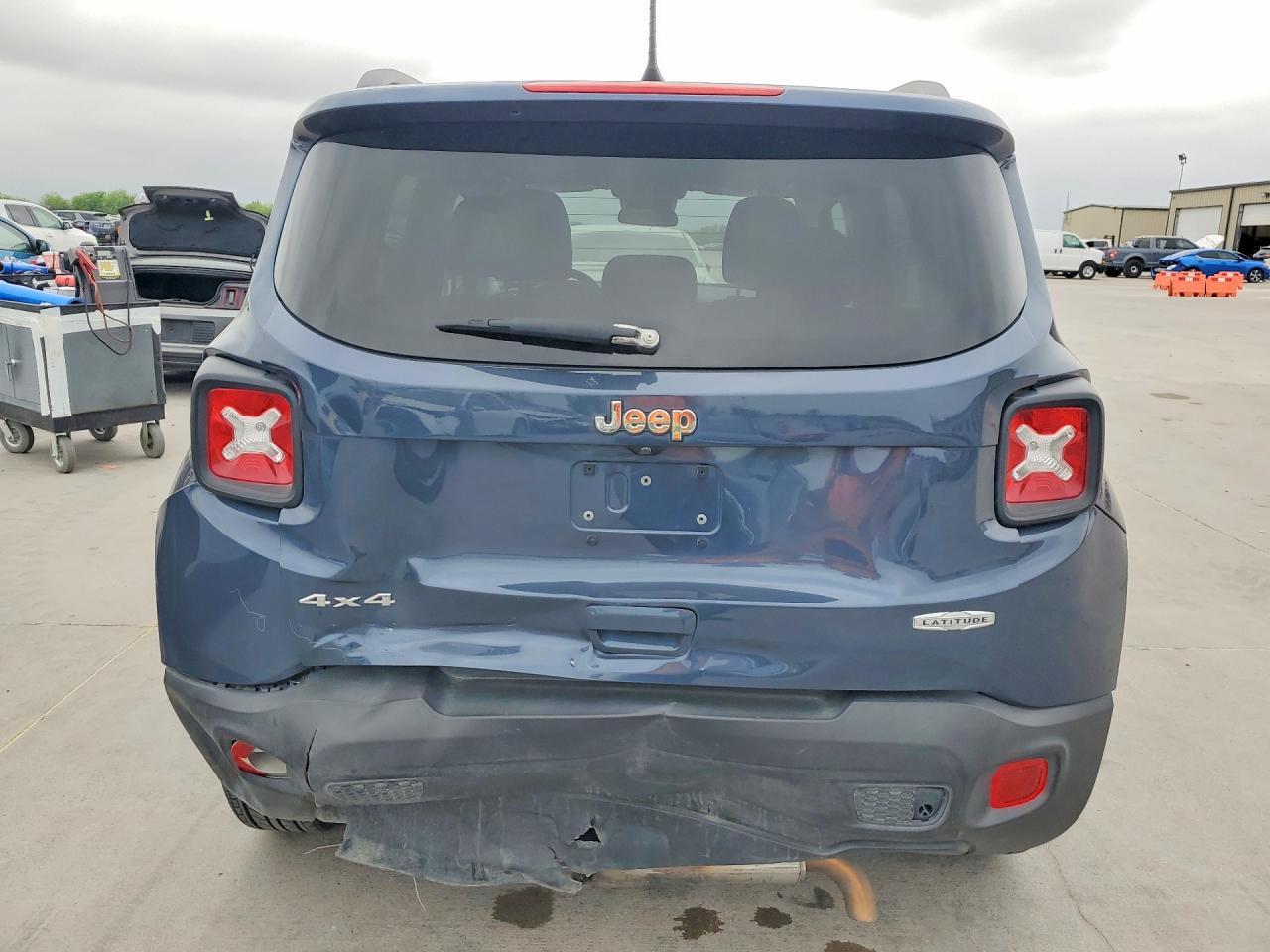 2021 Jeep Renegade Latitude - Фото 6