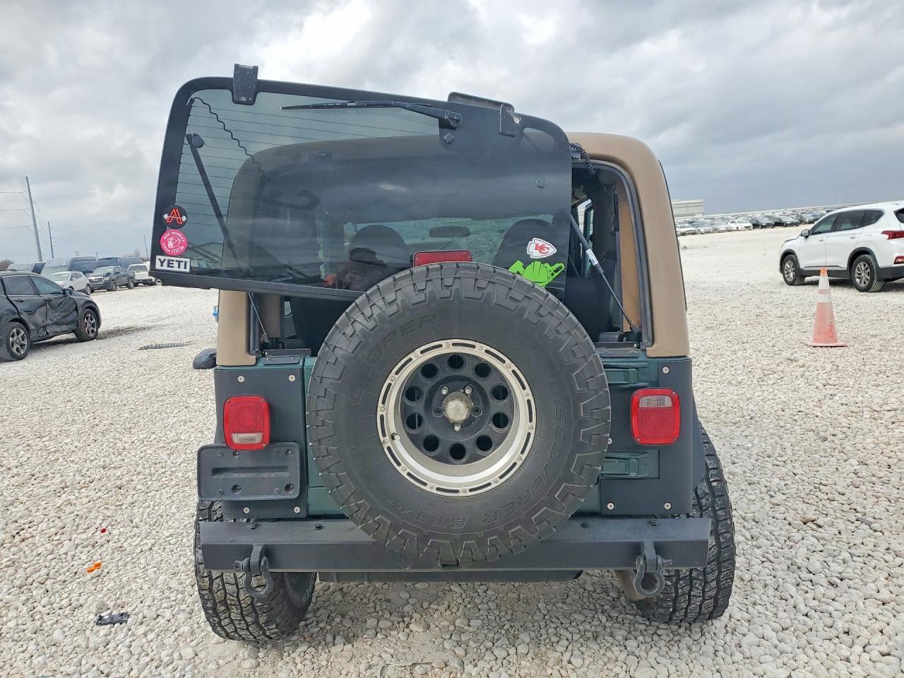 2001 Jeep Wrangler / Tj Sahara - Фото 6