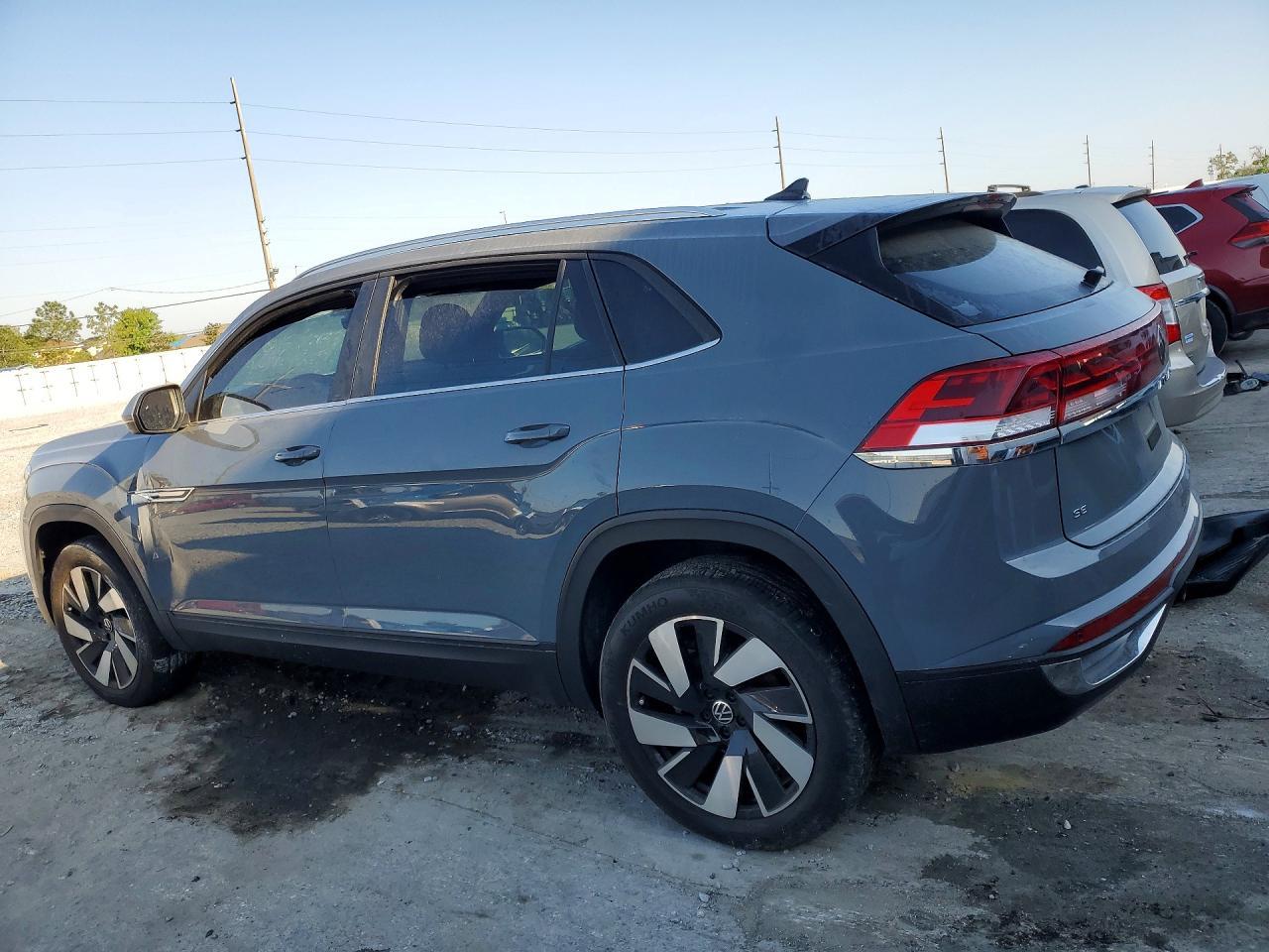2024 Volkswagen Atlas Cross Sport Se - Фото 2