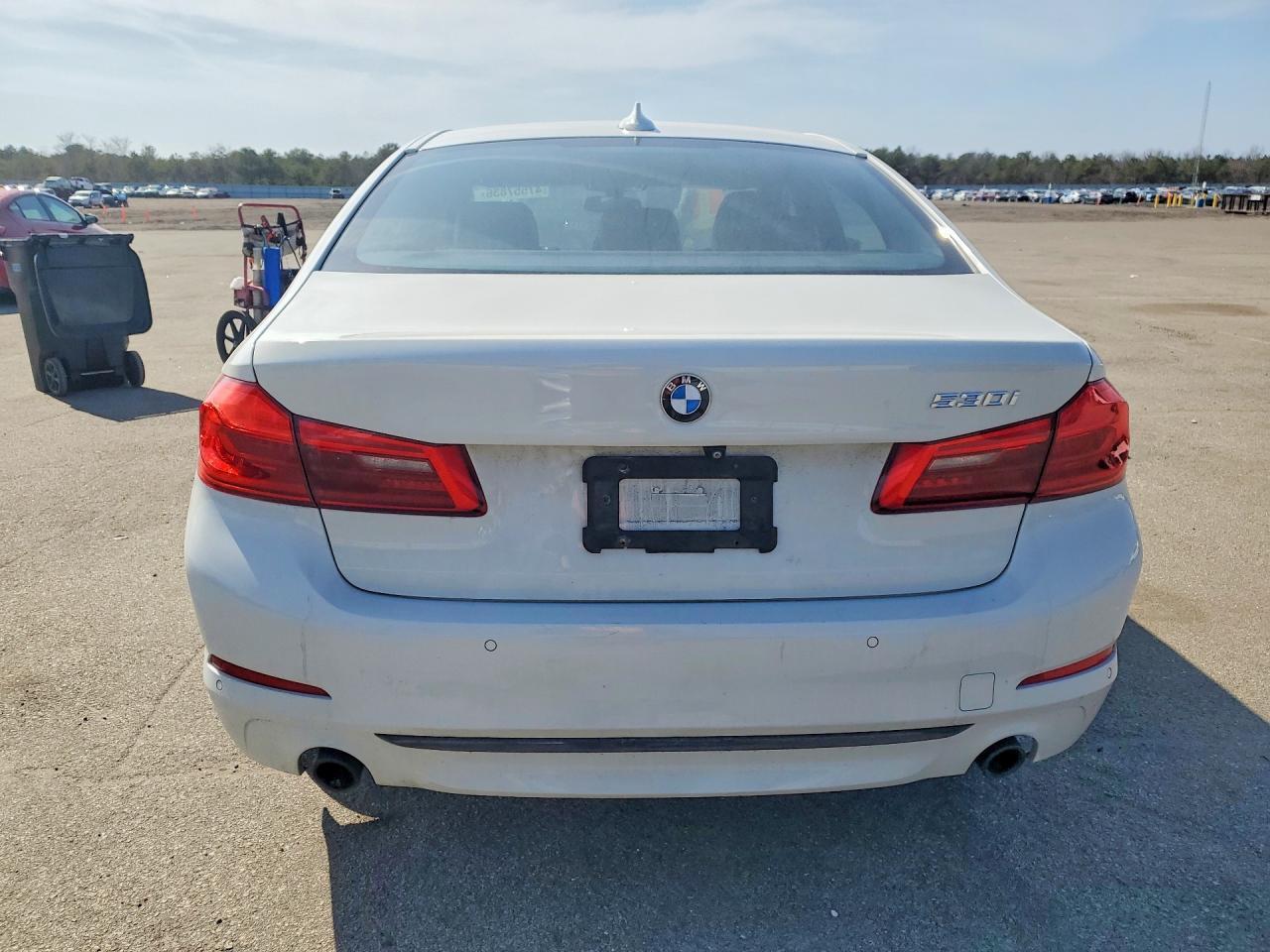 2019 BMW 530 I - Image 6
