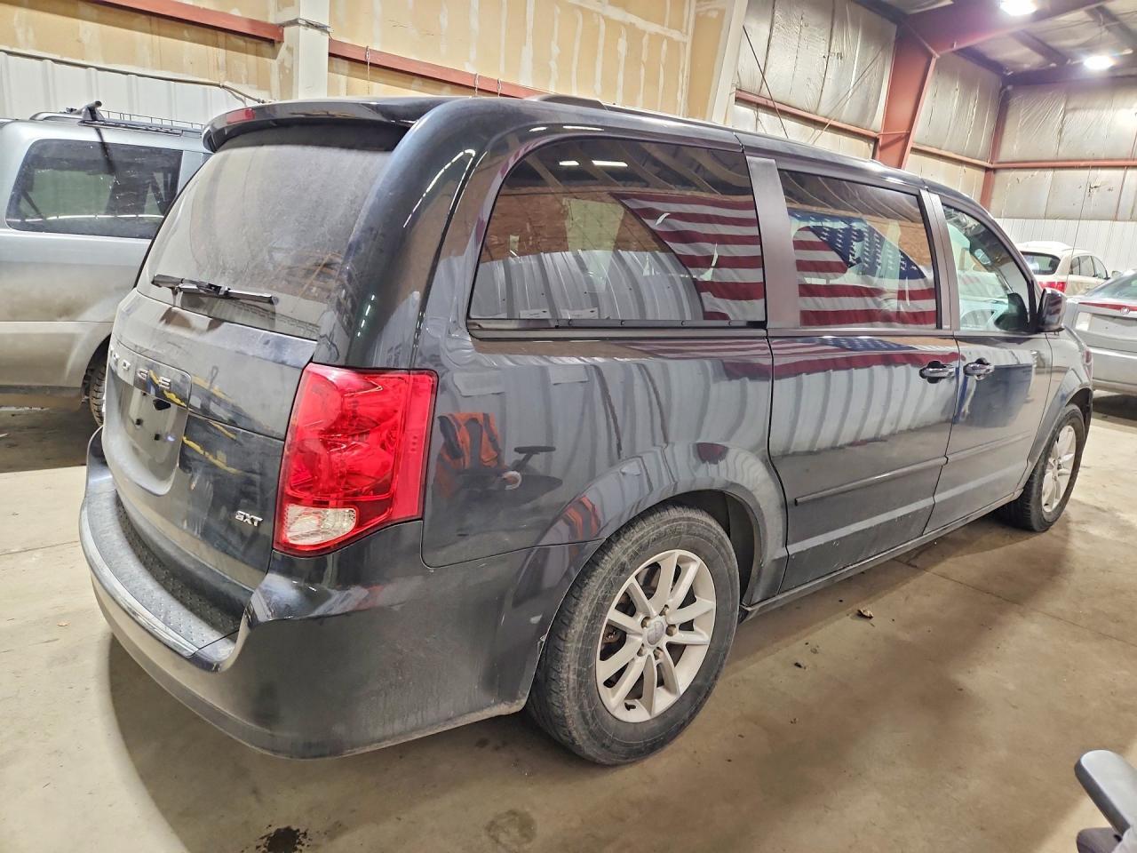 2014 Dodge Grand Caravan Sxt - Image 3