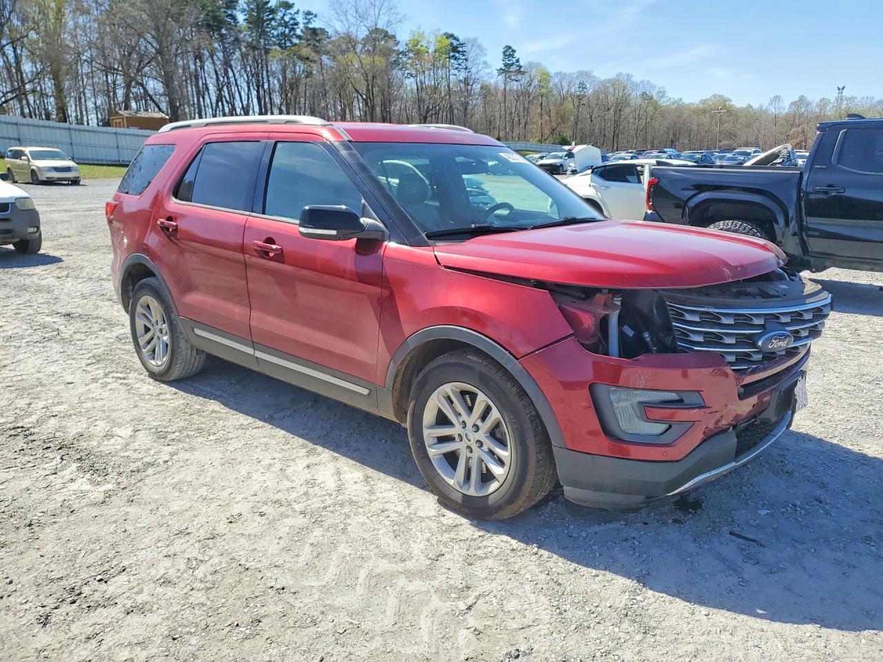 2017 Ford Explorer Xlt - Image 4