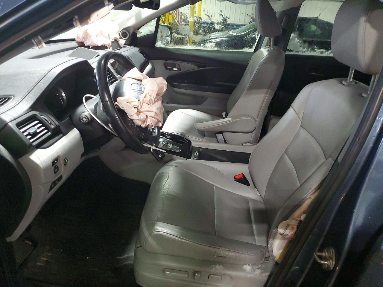 2017 Honda Pilot Touring - Image 7
