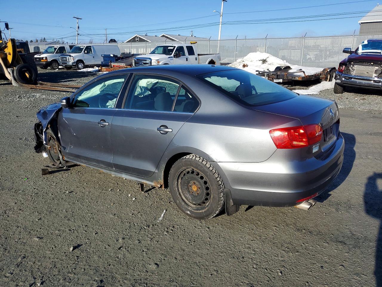2014 Volkswagen Jetta 1.8 Tsi 4Dr - Фото 2