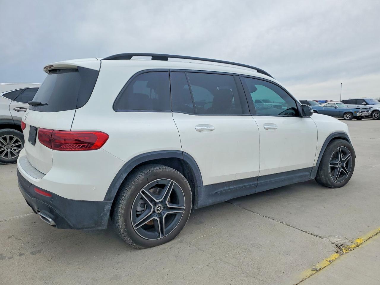 2025 Mercedes-Benz Glb 250 - Фото 3