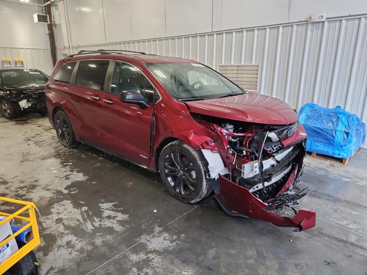 2021 Toyota Sienna Xse 7-Passenger - Фото 4