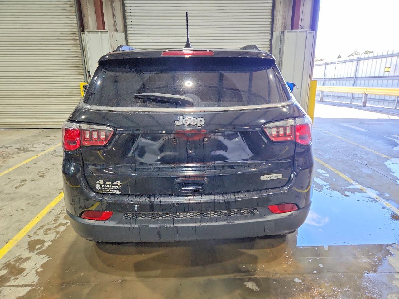 2018 Jeep Compass Latitude - Image 6