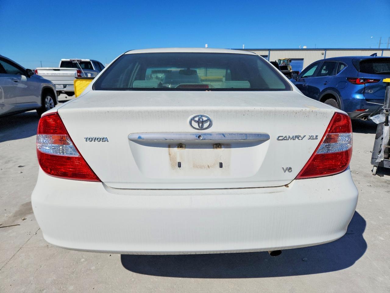 2004 Toyota Camry Xle V6 - Image 6