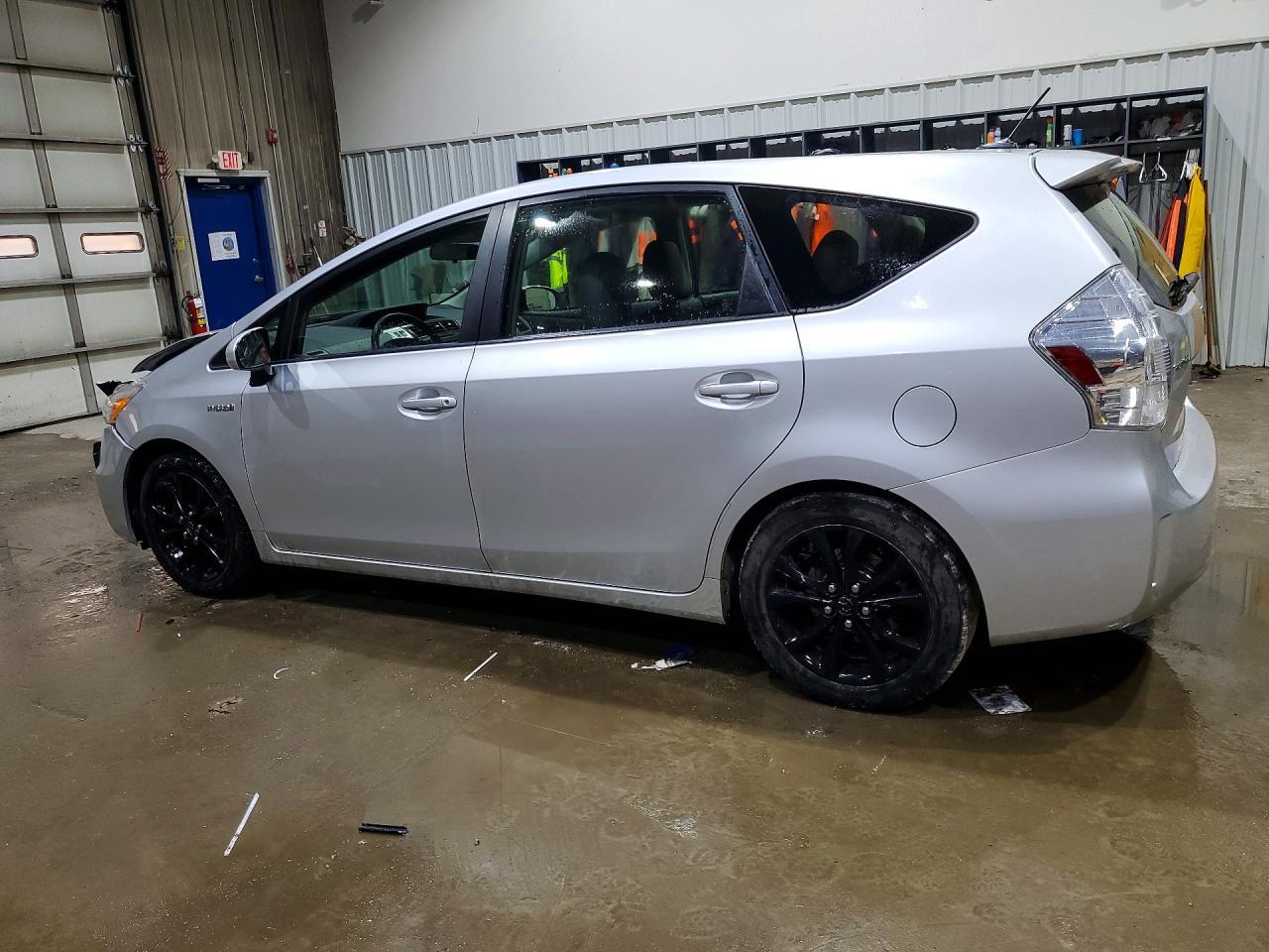 2012 Toyota Prius V Three - Image 2