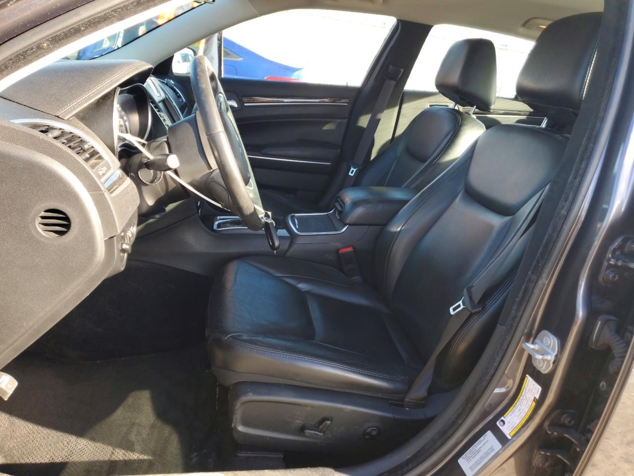 2015 Chrysler 300 Limited - Фото 7