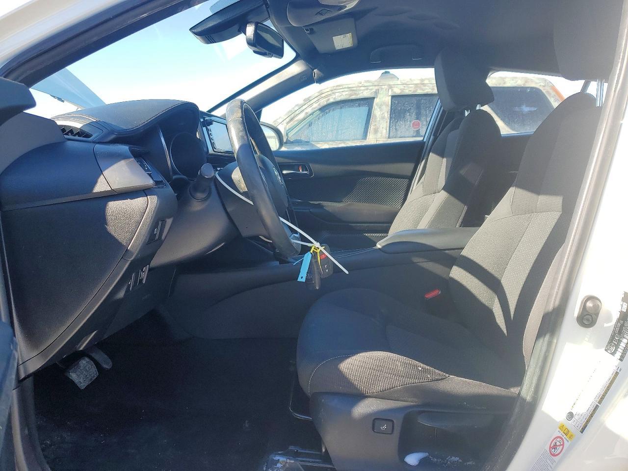 2018 Toyota C-Hr Xle - Image 7