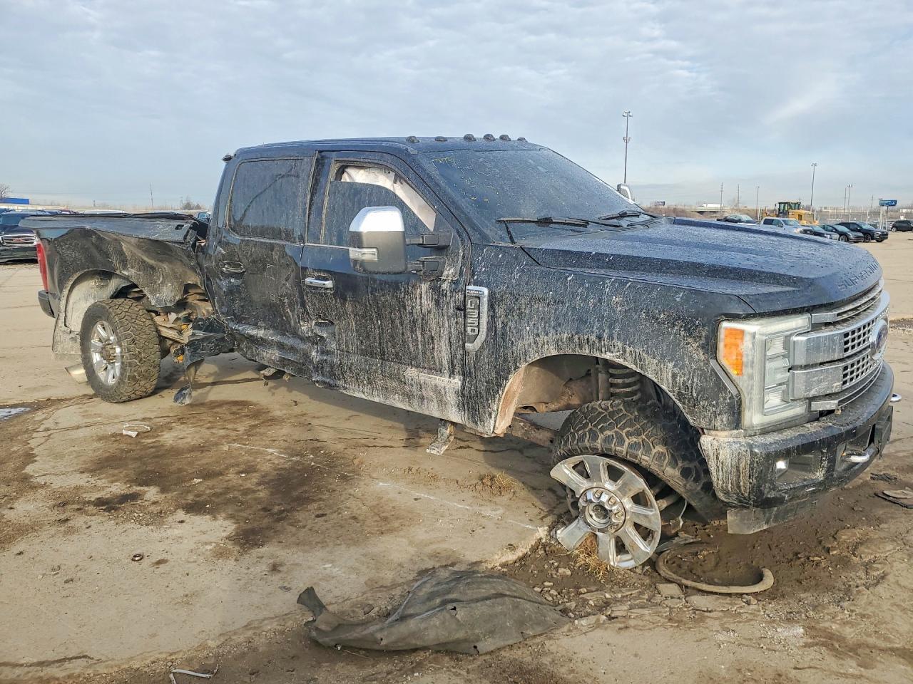 2017 Ford F350 Super Duty - Фото 4