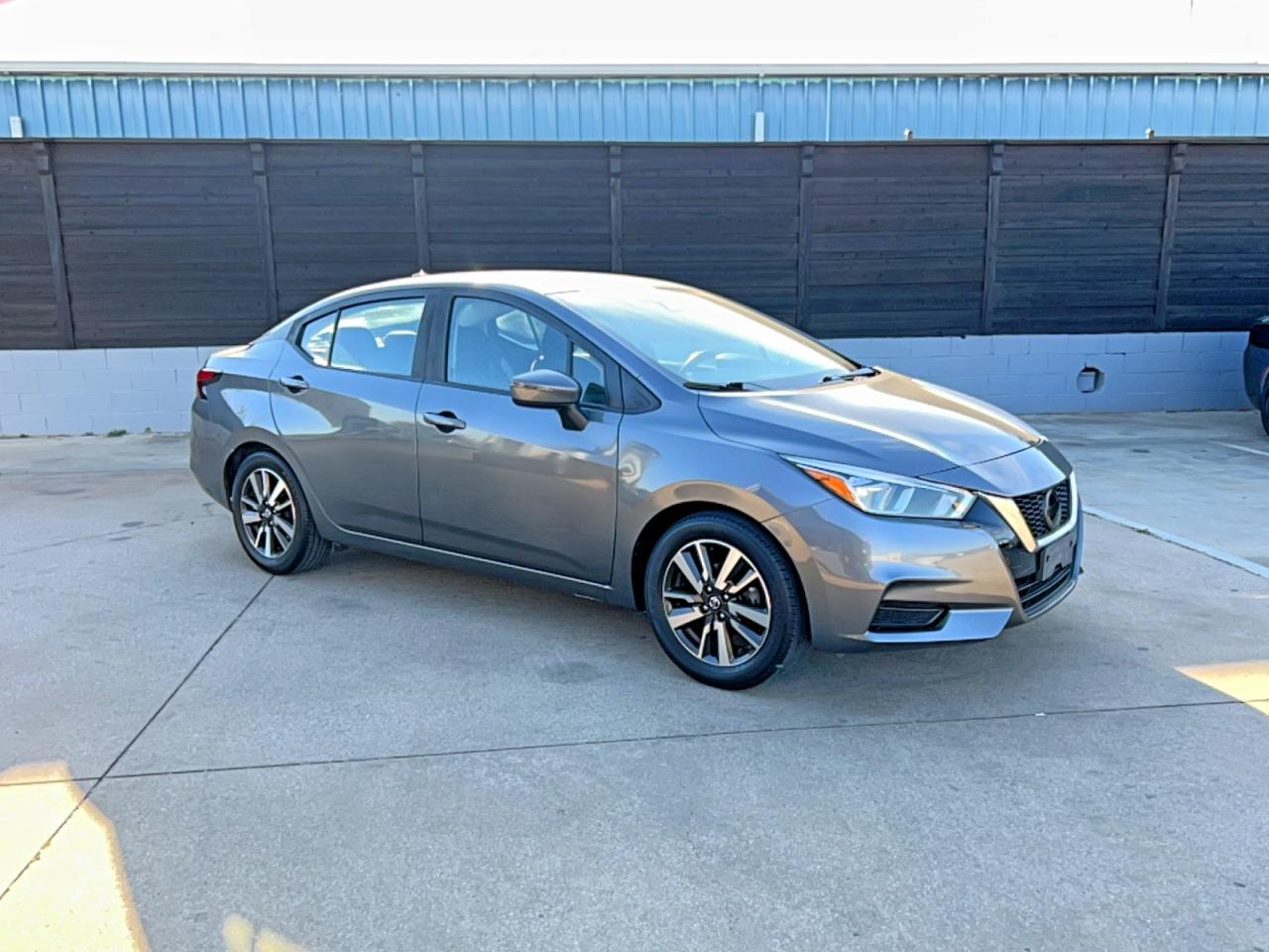 2020 Nissan Versa Sv